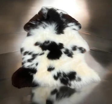 Rare breed sheepskin Black & white